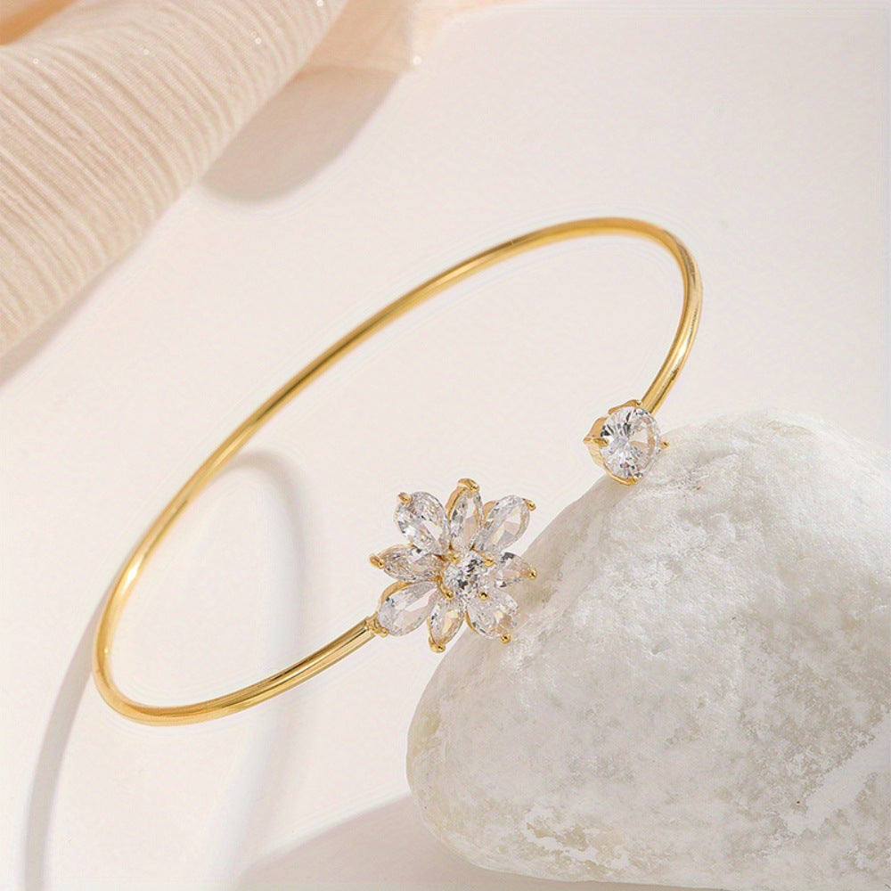 High-end Light-luxury Floral Copper Bangle With Zircon Inlays And An Open Design