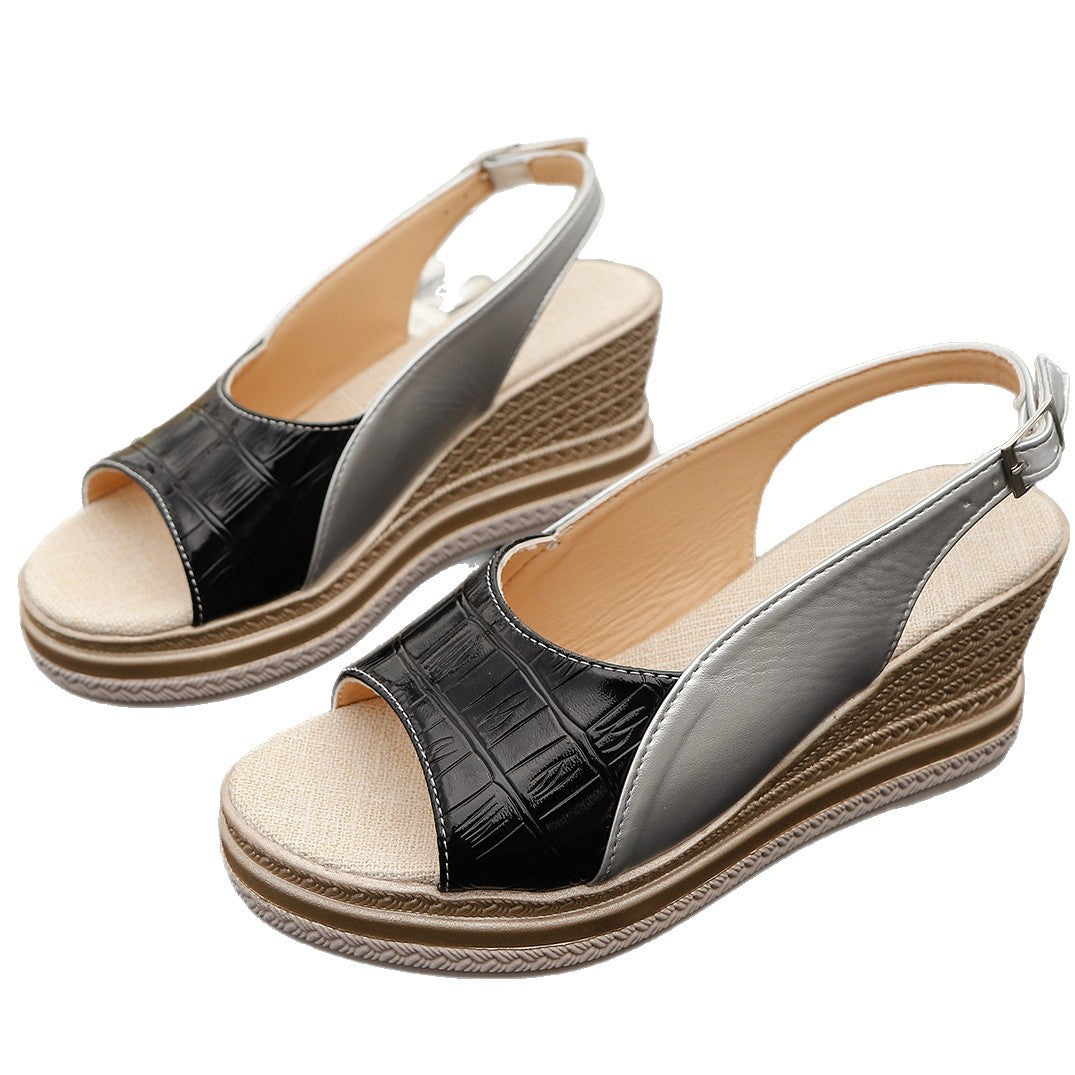 Thick-soled Peep-toe Waterproof Platform Sandals With Buckle Closure