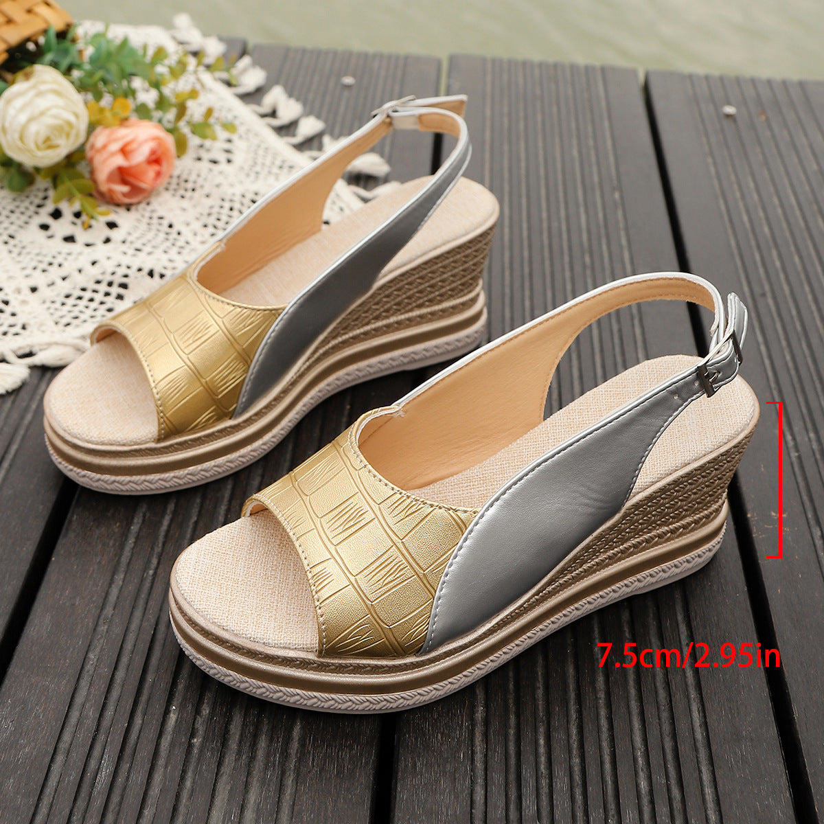 Thick-soled Peep-toe Waterproof Platform Sandals With Buckle Closure